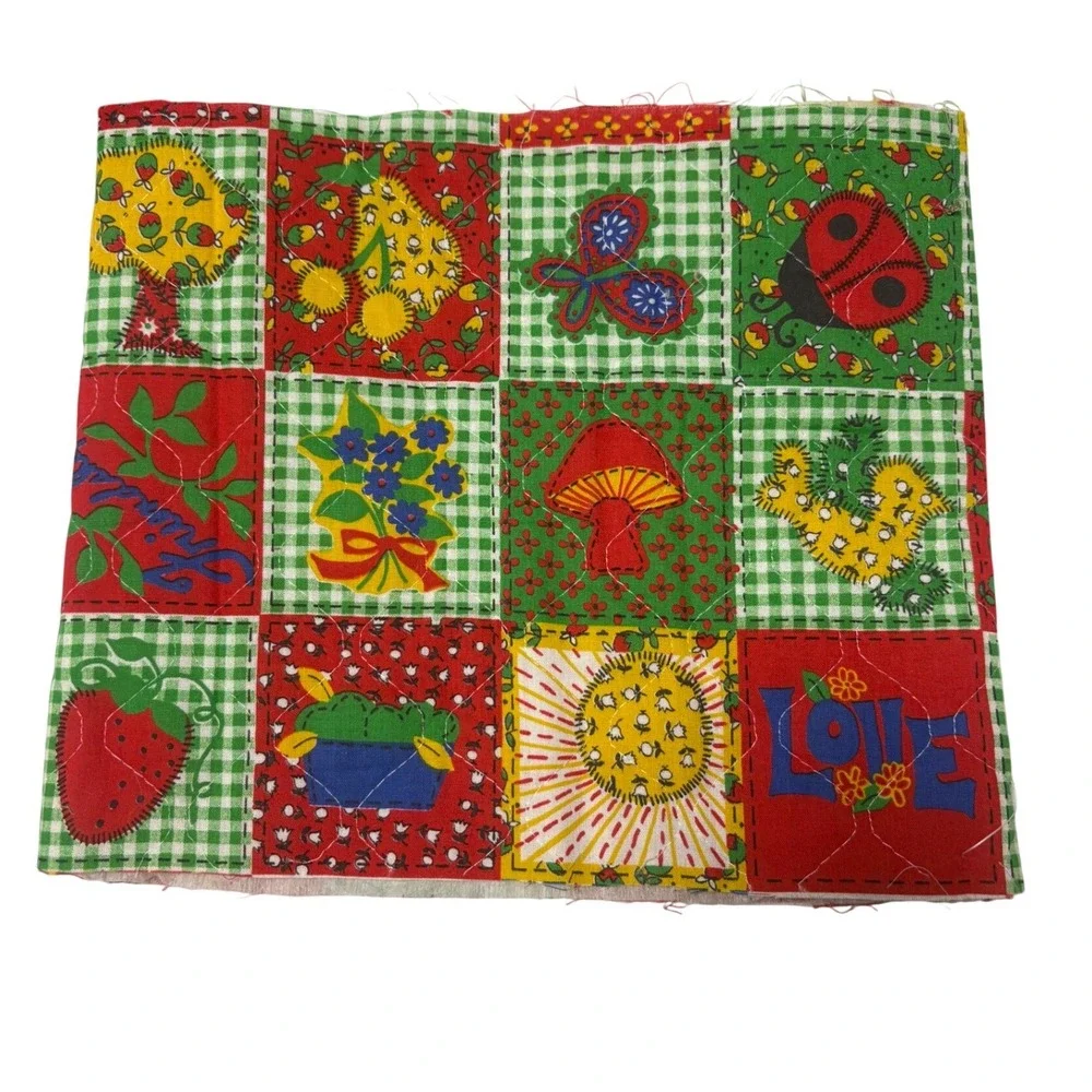VTG Groovy Mushroom flower power Quilted Patchwork Fabric Piece Craft sewing